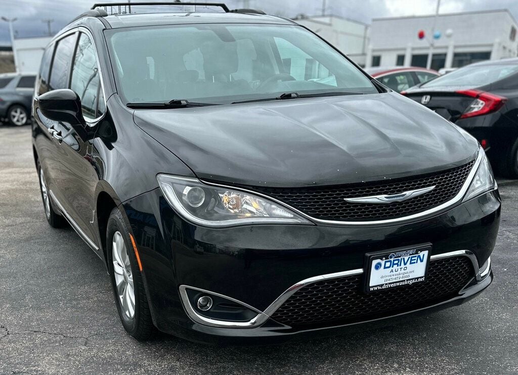 2017 Chrysler Pacifica Touring-L 4dr Wagon - 22373919 - 6