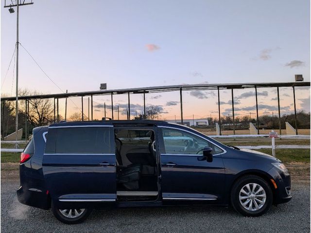 2017 Chrysler Pacifica Touring-L 4dr Wagon - 22959076 - 11