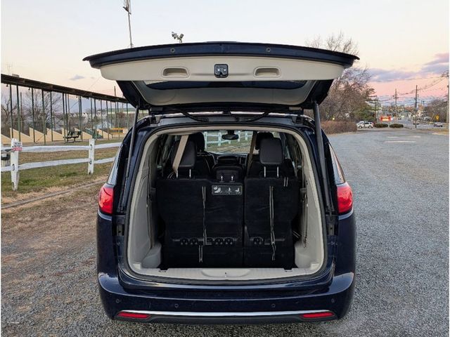 2017 Chrysler Pacifica Touring-L 4dr Wagon - 22959076 - 12