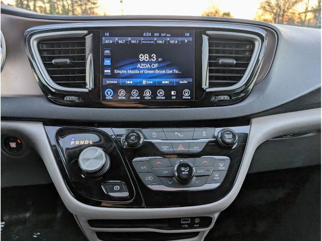 2017 Chrysler Pacifica Touring-L 4dr Wagon - 22959076 - 21