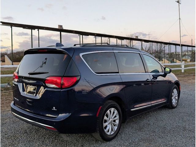 2017 Chrysler Pacifica Touring-L 4dr Wagon - 22959076 - 6