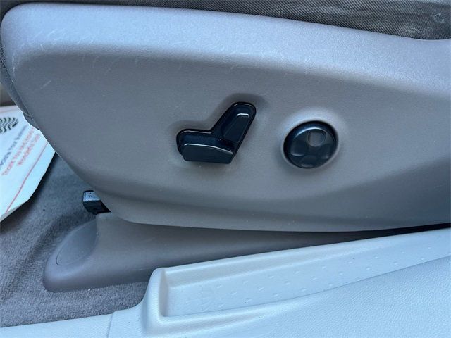 2017 Chrysler Pacifica Touring-L 4dr Wagon - 22953761 - 9