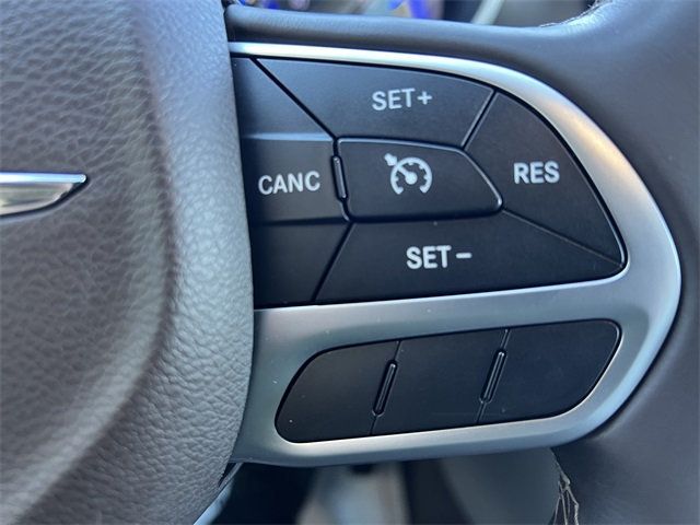 2017 Chrysler Pacifica Touring-L 4dr Wagon - 22953761 - 22