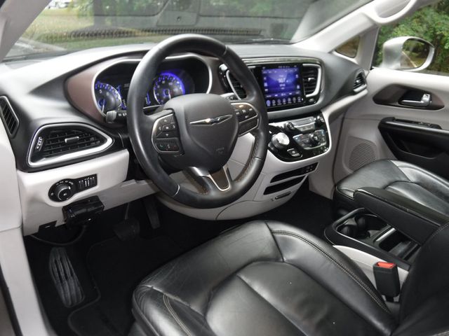 2017 Chrysler Pacifica Touring-L 4dr Wagon - 22929930 - 11