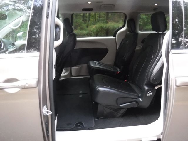 2017 Chrysler Pacifica Touring-L 4dr Wagon - 22929930 - 13