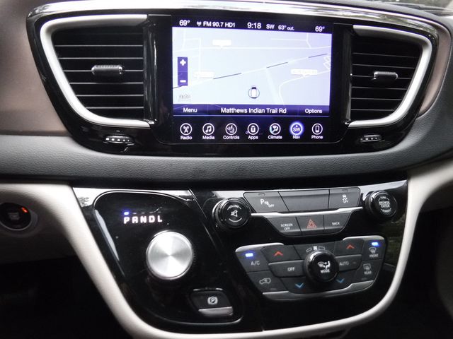 2017 Chrysler Pacifica Touring-L 4dr Wagon - 22929930 - 21