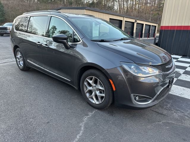 2017 Chrysler Pacifica Touring-L 4dr Wagon - 22737227 - 0