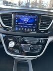 2017 Chrysler Pacifica Touring-L 4dr Wagon - 22737227 - 24