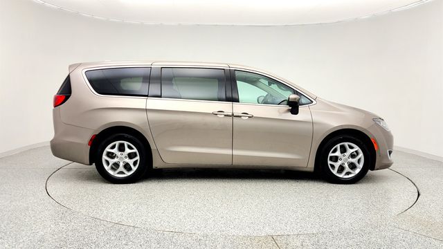 2017 Chrysler Pacifica Touring-L 4dr Wagon - 22971695 - 3