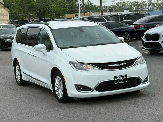 2017 Chrysler Pacifica Touring-L 4dr Wagon - 23020177 - 11