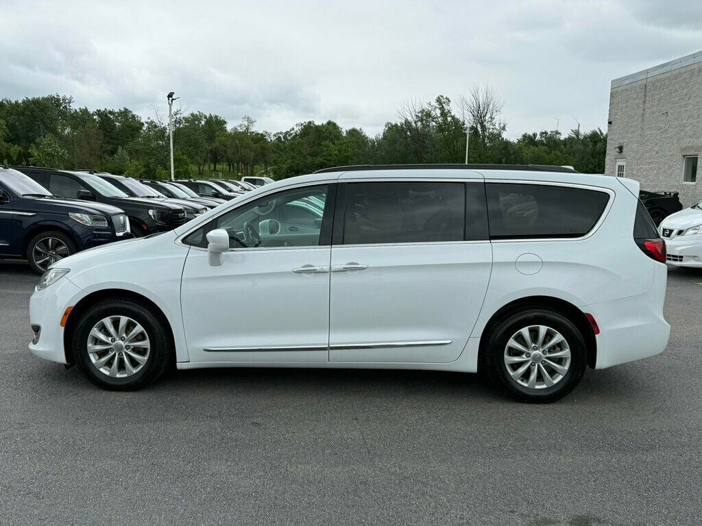 2017 Chrysler Pacifica Touring-L 4dr Wagon - 23020177 - 16