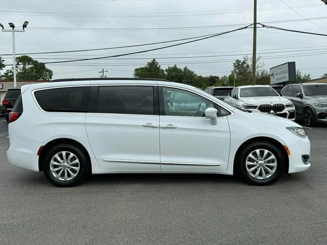 2017 Chrysler Pacifica Touring-L 4dr Wagon - 23020177 - 17