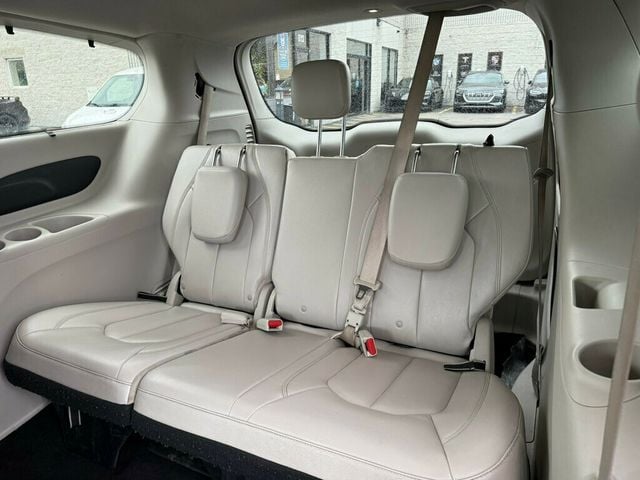 2017 Chrysler Pacifica Touring-L 4dr Wagon - 23020177 - 20