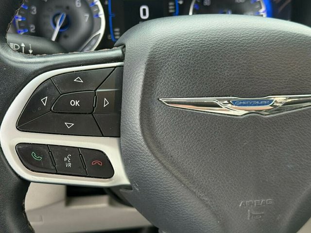 2017 Chrysler Pacifica Touring-L 4dr Wagon - 23020177 - 24