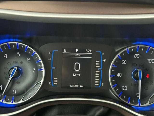 2017 Chrysler Pacifica Touring-L 4dr Wagon - 23020177 - 28