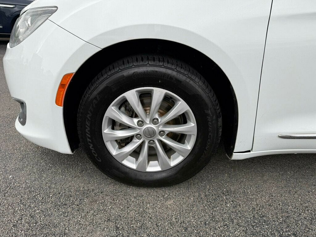 2017 Chrysler Pacifica Touring-L 4dr Wagon - 23020177 - 36
