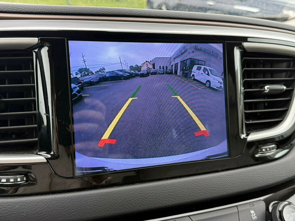 2017 Chrysler Pacifica Touring-L 4dr Wagon - 23020177 - 3