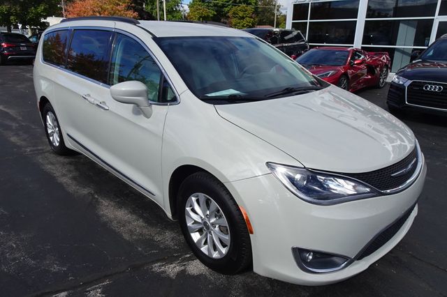 2017 Chrysler Pacifica Touring-L 4dr Wagon - 22930002 - 8