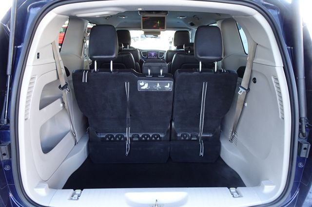 2017 Chrysler Pacifica Touring-L 4dr Wagon - 22955652 - 14