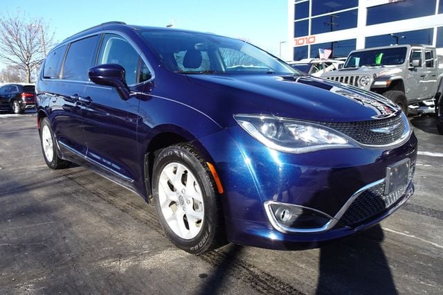 2017 Chrysler Pacifica Touring-L 4dr Wagon - 22955652 - 1