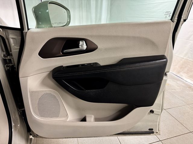 2017 Chrysler Pacifica TOURING L PLUS - 22998228 - 14