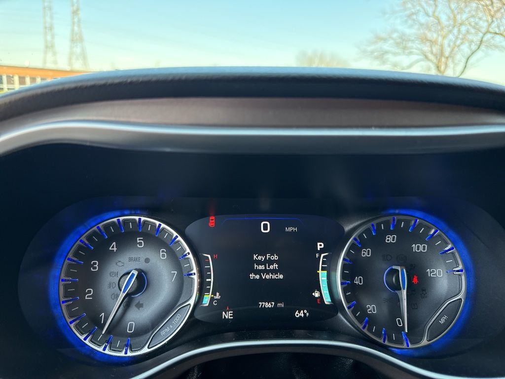 2017 Chrysler Pacifica Touring-L Plus 4dr Wagon - 23001025 - 9