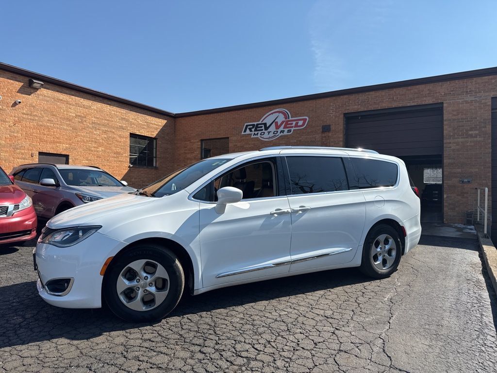 2017 Chrysler Pacifica Touring-L Plus 4dr Wagon - 23001025 - 2