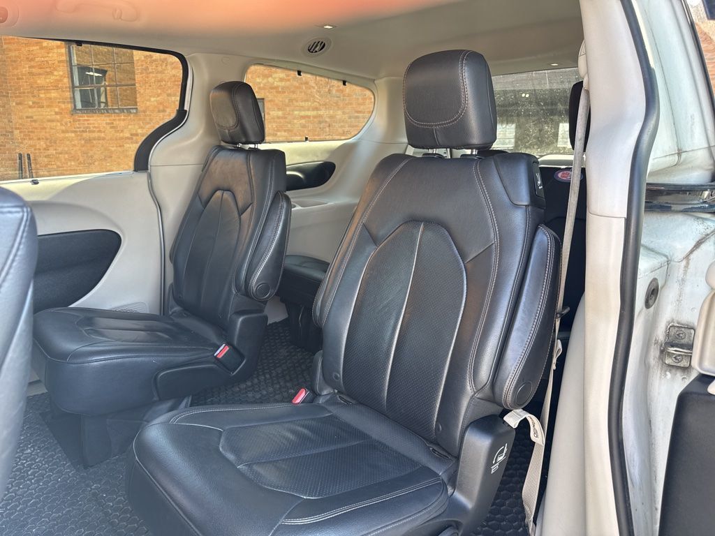 2017 Chrysler Pacifica Touring-L Plus 4dr Wagon - 23001025 - 6
