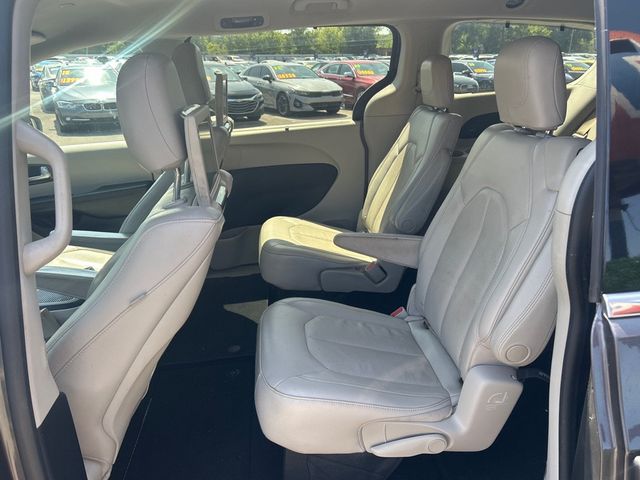 2017 Chrysler Pacifica Touring-L Plus 4dr Wagon - 23068219 - 7
