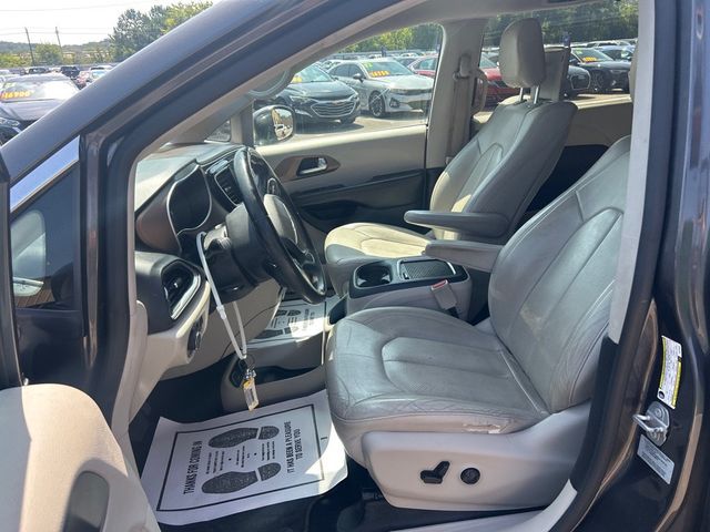2017 Chrysler Pacifica Touring-L Plus 4dr Wagon - 23068219 - 8