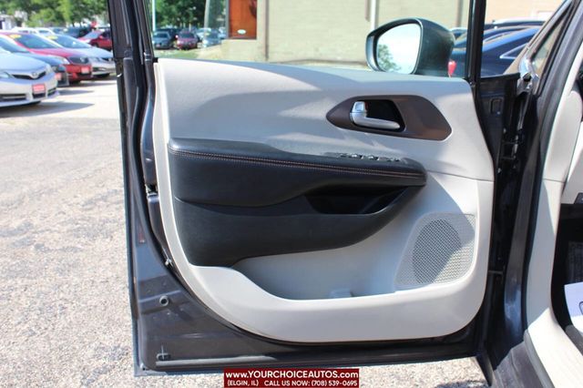 2017 Chrysler Pacifica Touring-L Plus 4dr Wagon - 22877448 - 10