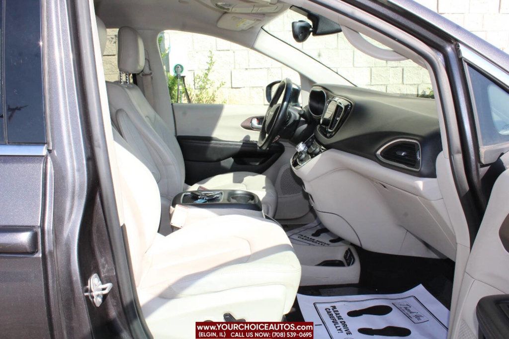 2017 Chrysler Pacifica Touring-L Plus 4dr Wagon - 22877448 - 15