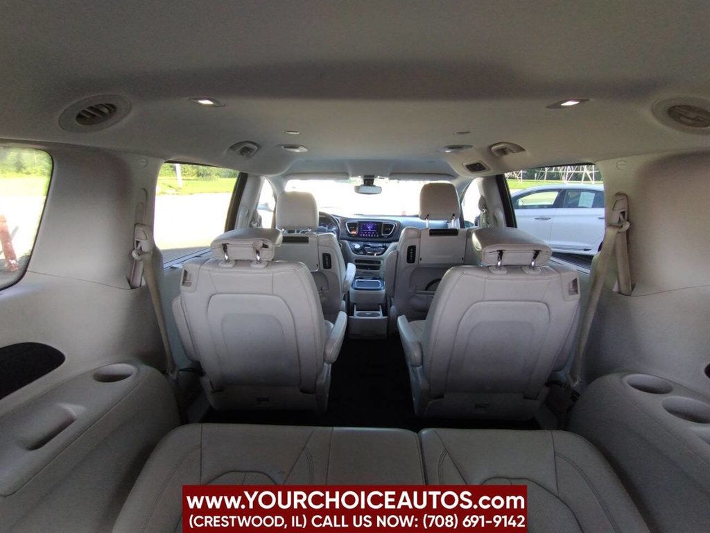 2017 Chrysler Pacifica Touring-L Plus 4dr Wagon - 22912344 - 10