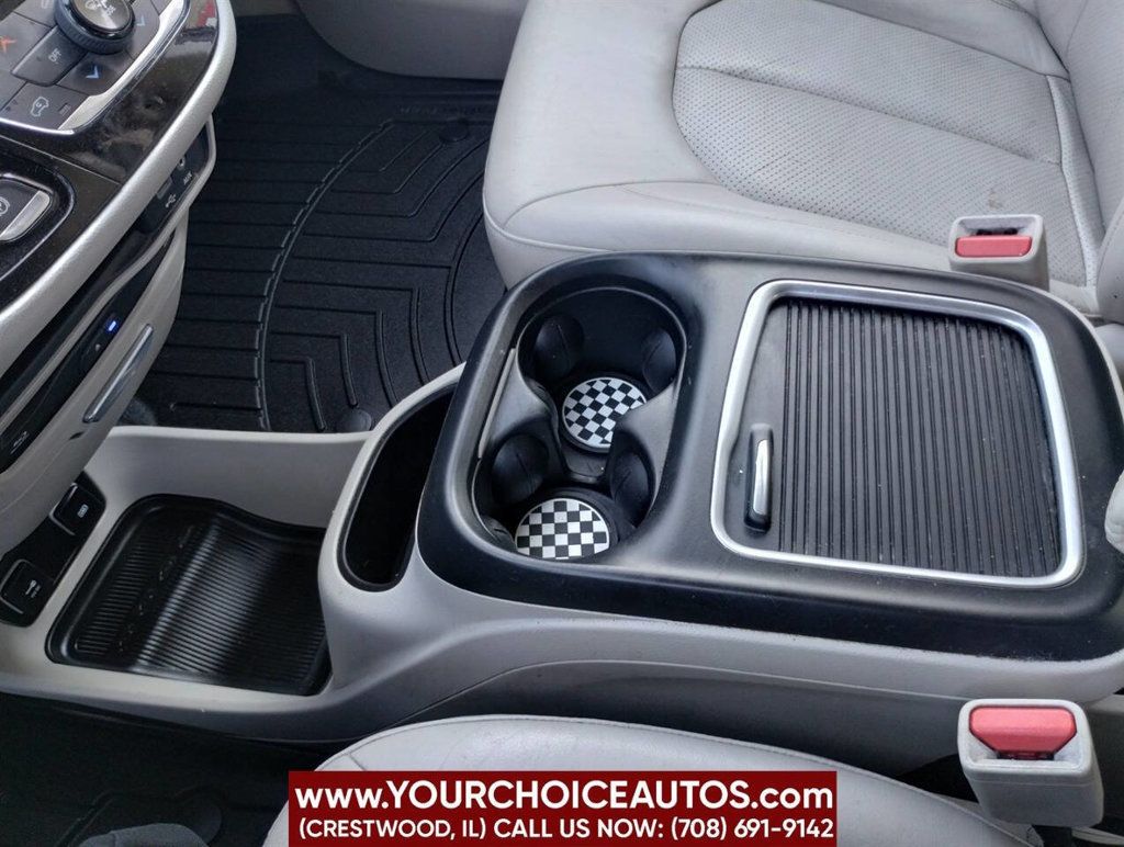 2017 Chrysler Pacifica Touring-L Plus 4dr Wagon - 22912344 - 32