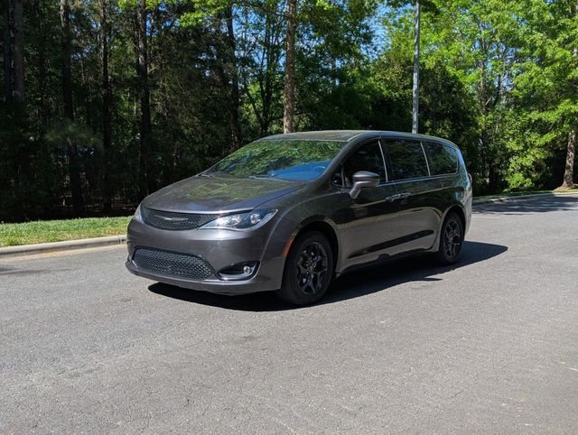 2017 Chrysler Pacifica Touring Plus FWD - 23023651 - 0