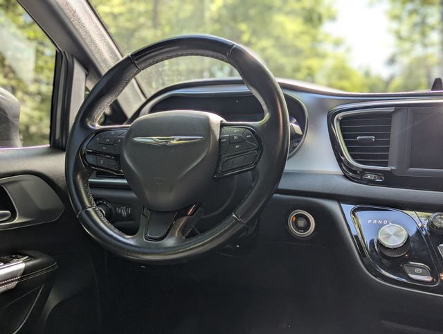 2017 Chrysler Pacifica Touring Plus FWD - 23023651 - 17