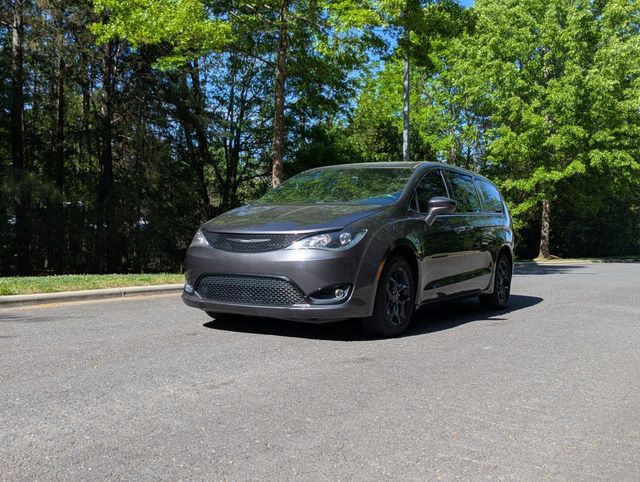 2017 Chrysler Pacifica Touring Plus FWD - 23023651 - 3