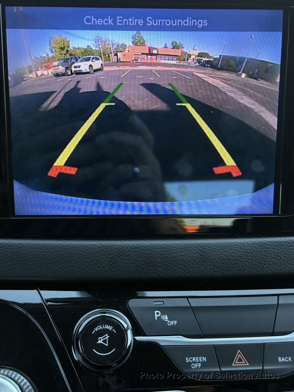 Chrysler Pacifica photo 27
