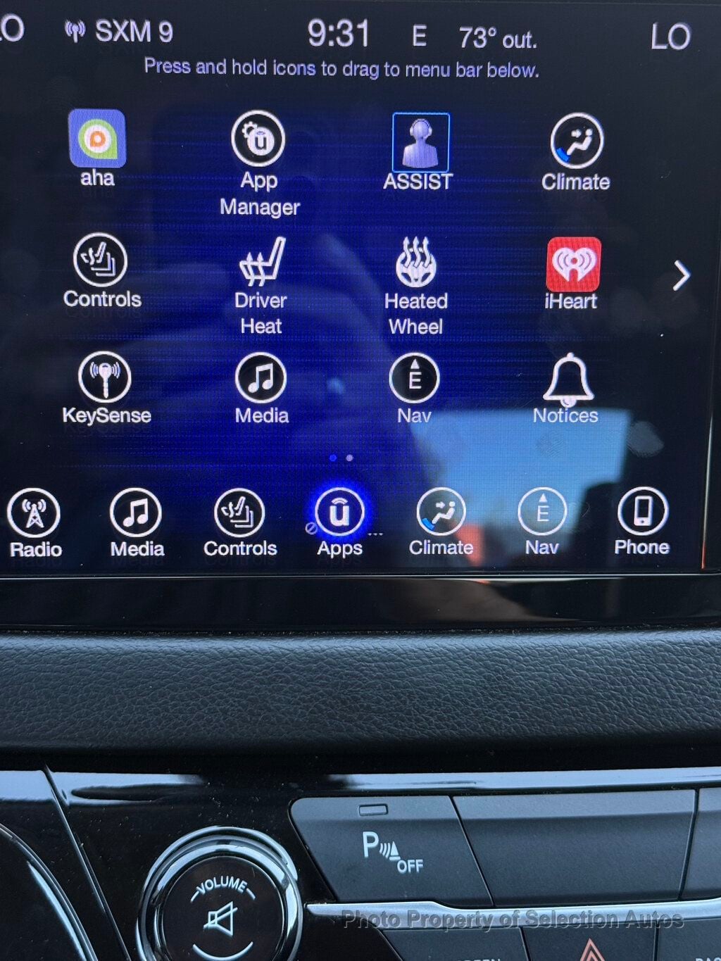 Chrysler Pacifica photo 28