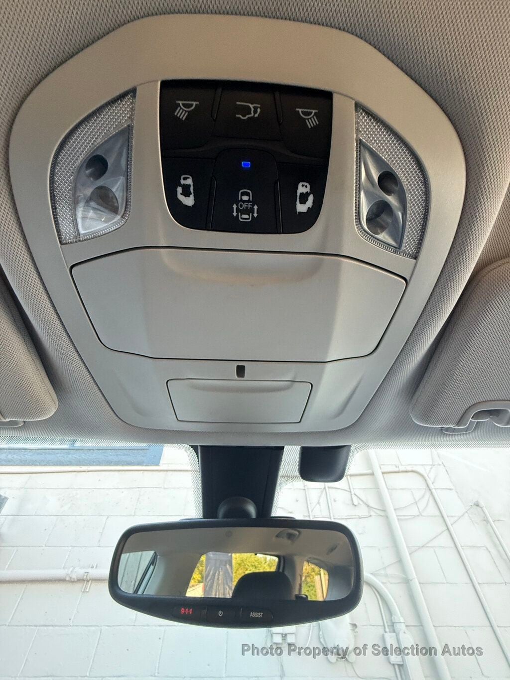 Chrysler Pacifica photo 31