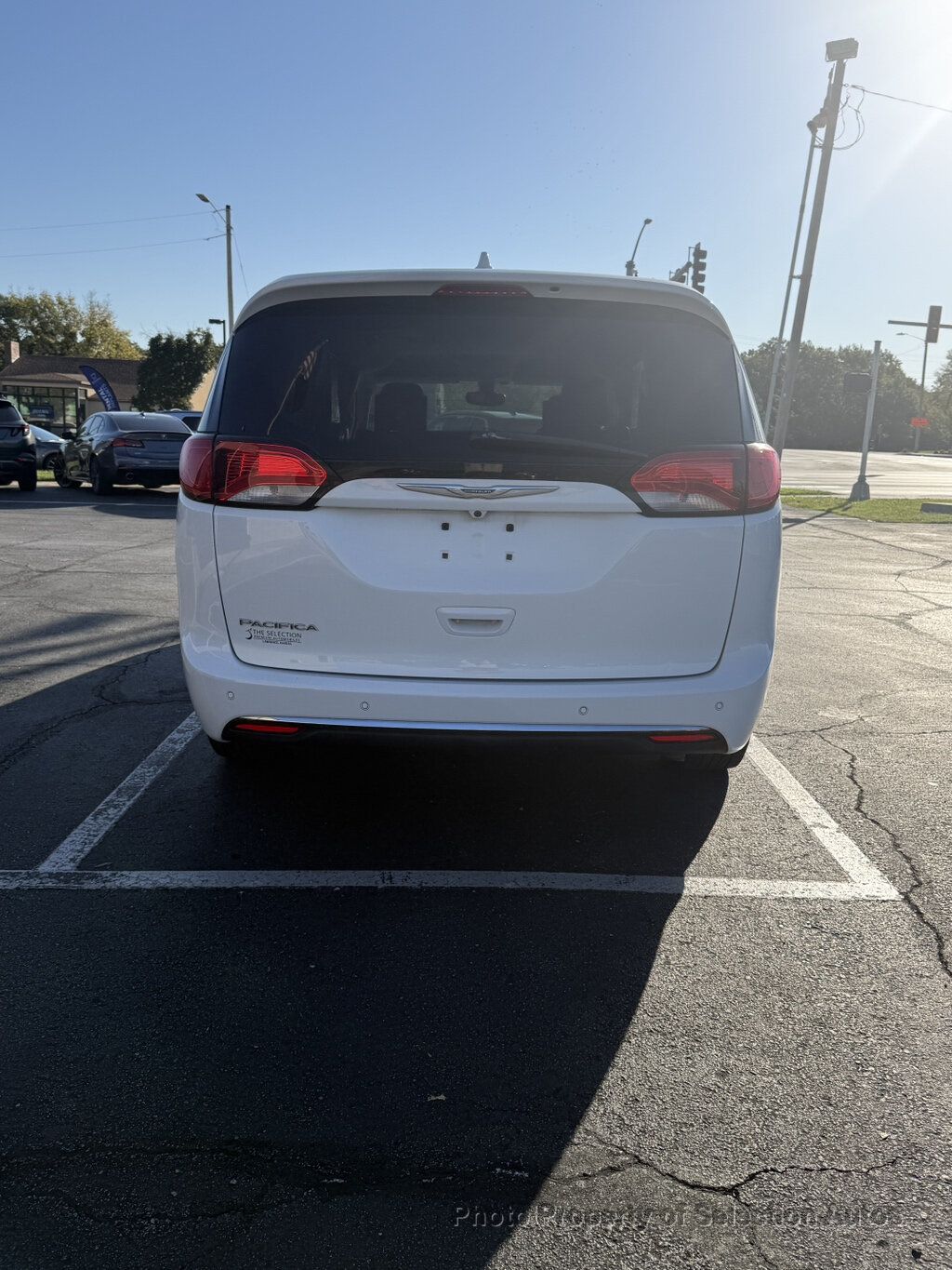 Chrysler Pacifica photo 7
