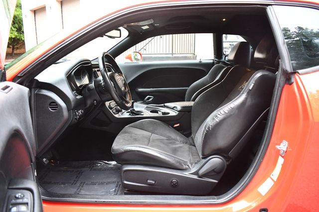 2017 Dodge Challenger 392 Hemi Scat Pack Shaker Coupe - 22895876 - 23