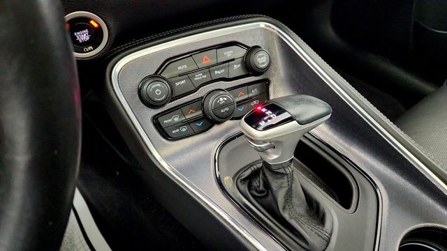 2017 Dodge Challenger GT Coupe w/ Driver Convenience Group & harman/kardon Audio - 23043047 - 16