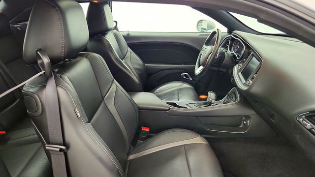 2017 Dodge Challenger GT Coupe w/ Driver Convenience Group & harman/kardon Audio - 23043047 - 24