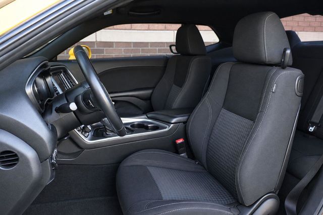 2017 Dodge Challenger R/T - 23097618 - 17