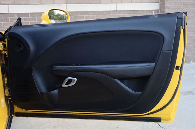 2017 Dodge Challenger R/T - 23097618 - 19