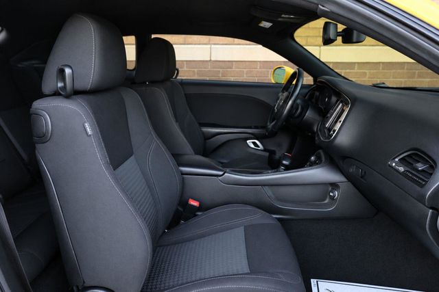 2017 Dodge Challenger R/T - 23097618 - 21