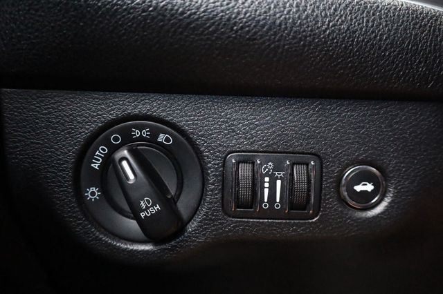 2017 Dodge Challenger R/T - 23097618 - 29