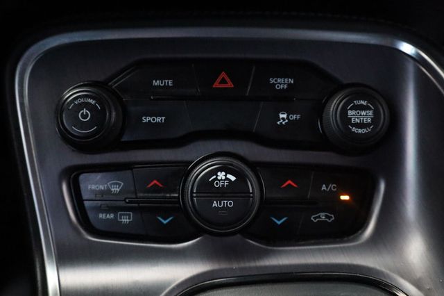 2017 Dodge Challenger R/T - 23097618 - 36