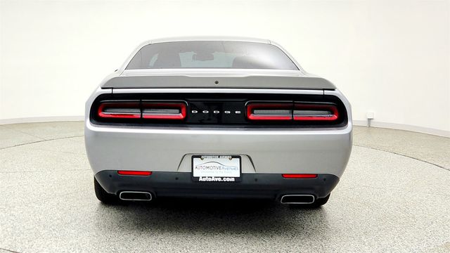 2017 Dodge Challenger R/T Coupe w/ Super Track Pak - 23023883 - 5